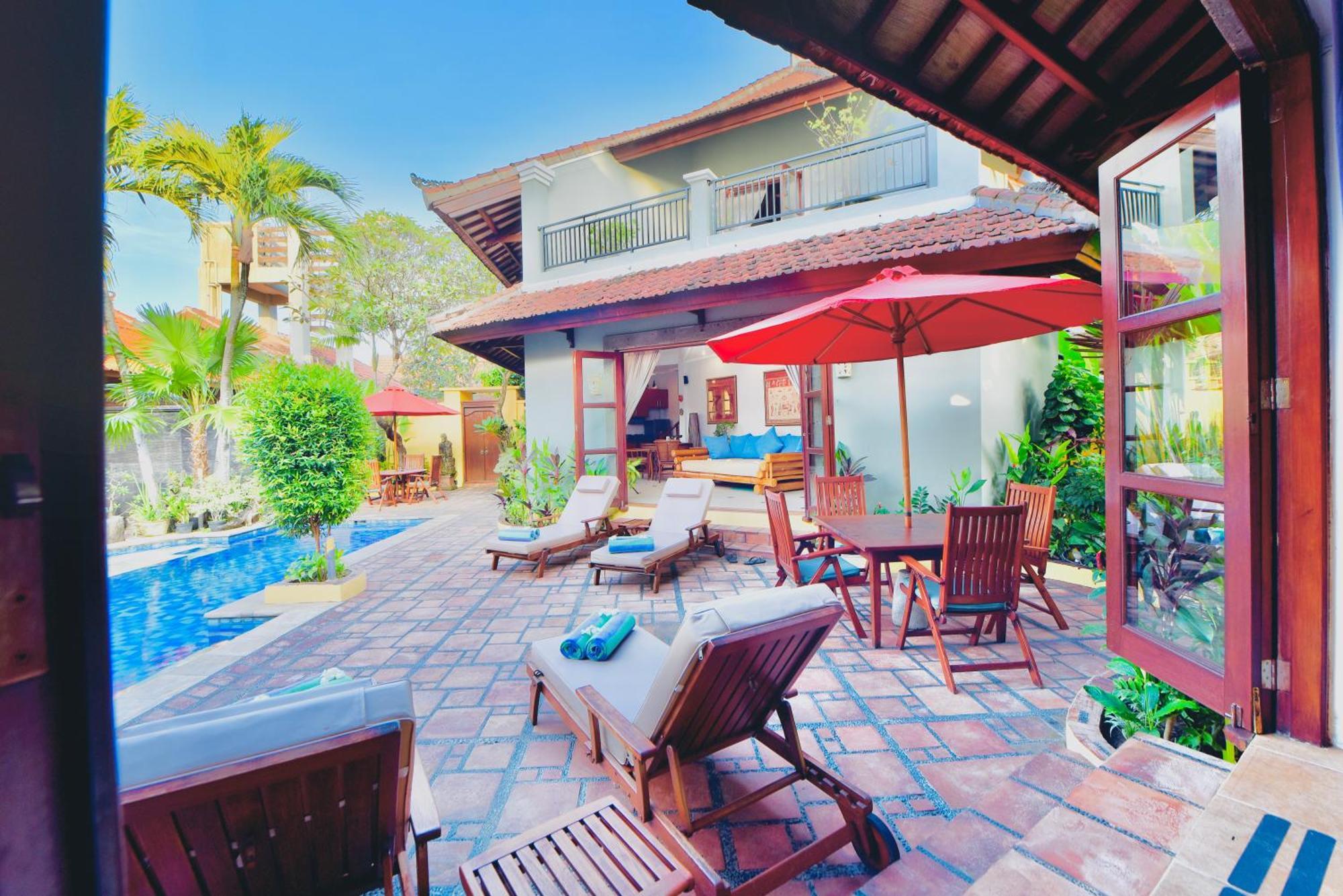 Villa Naga Maya Legian  Luaran gambar