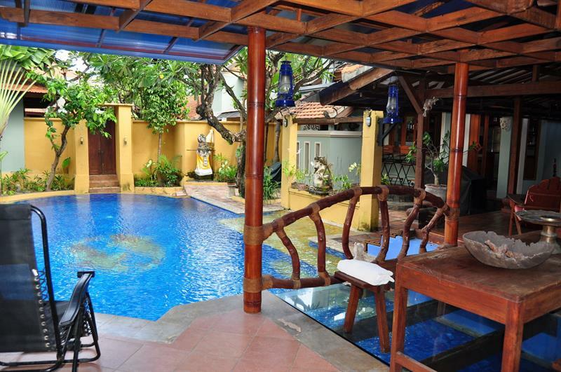 Villa Naga Maya Legian  Luaran gambar